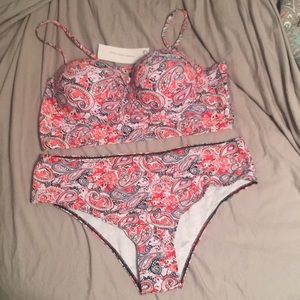 BNWT Two piece underwire bikini